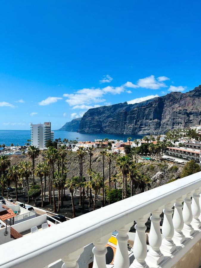 Apartament Luxury Penthouse With Breathtaking Views And Huge Private Terraces Puerto de Santiago  Zewnętrze zdjęcie